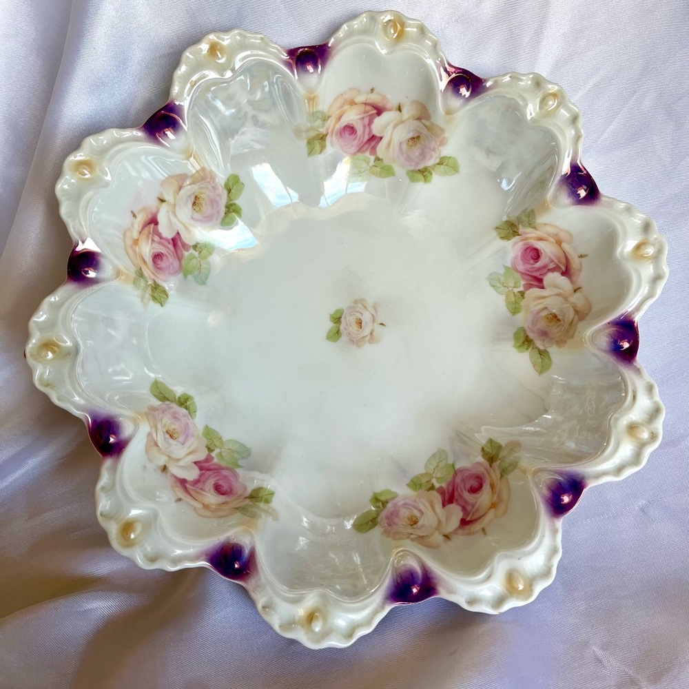 Vintage Bavaria Bowl 1044 Roses 11 inch x 3 inch Great Condition Pre Owned